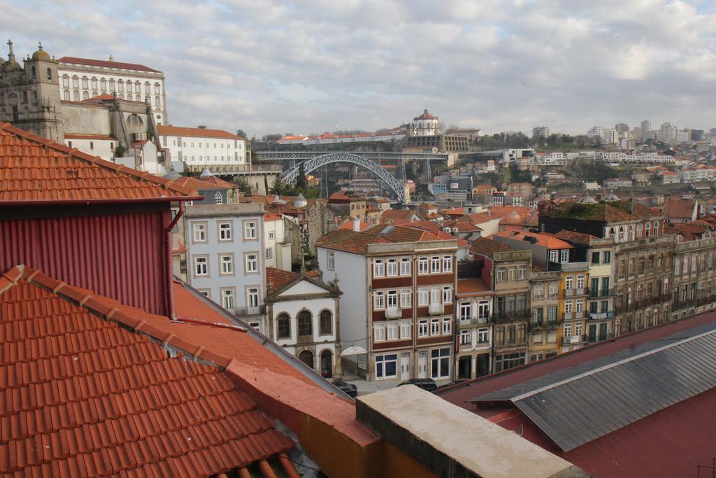 Low Cost Tourist Apartments - Palacio Da Bolsa Porto Eksteriør billede